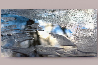 Fotografie na akrylátovém skle - Odraz mostu inteligence 70 x 35 cm